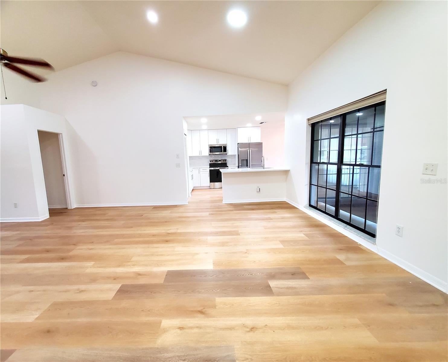 2053 VILLA TERRACE