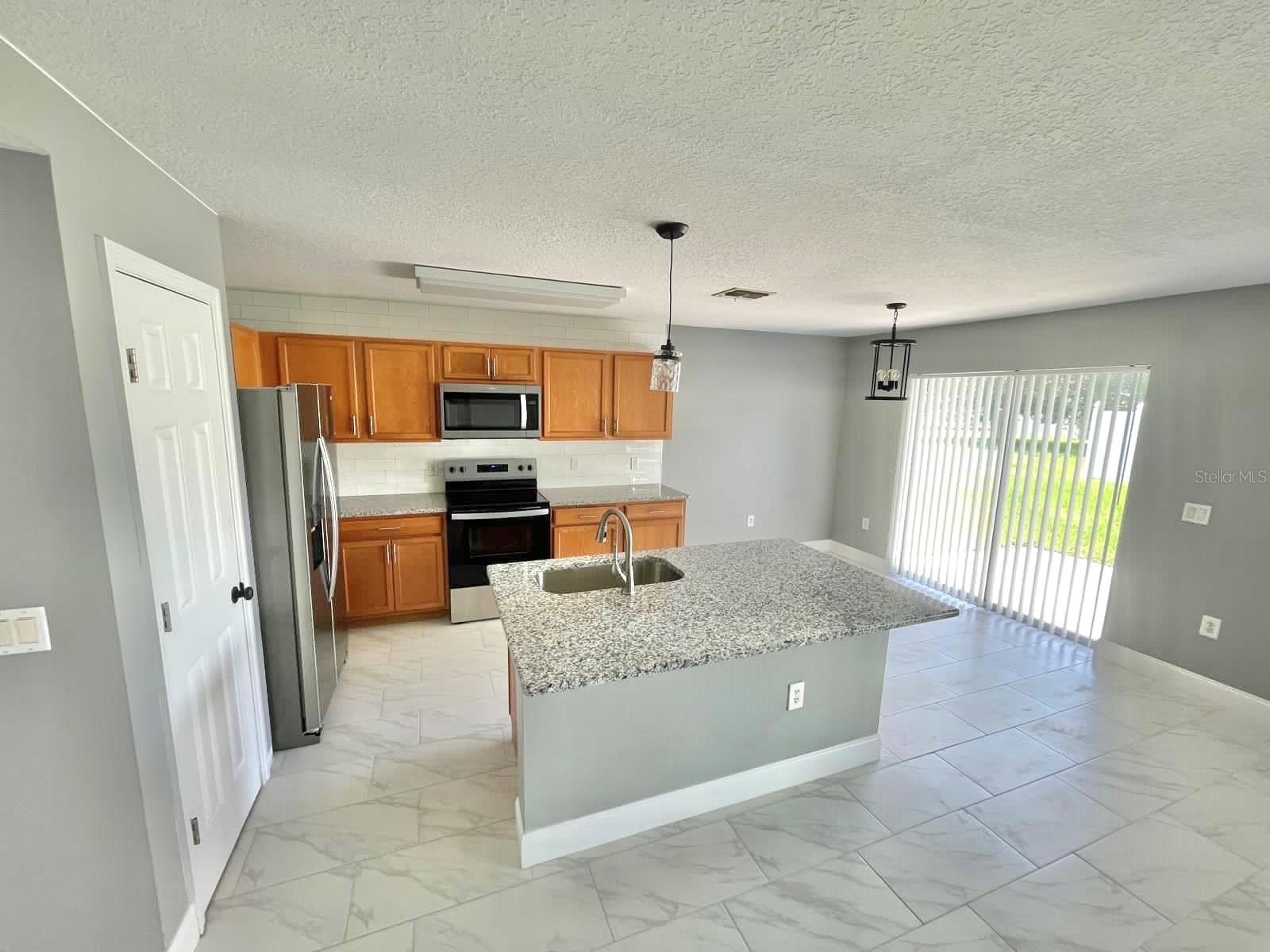 AUDUBON RESERVE - Residential Lease