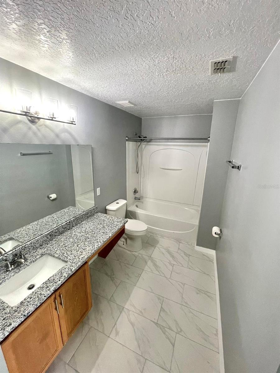 AUDUBON RESERVE - Residential Lease