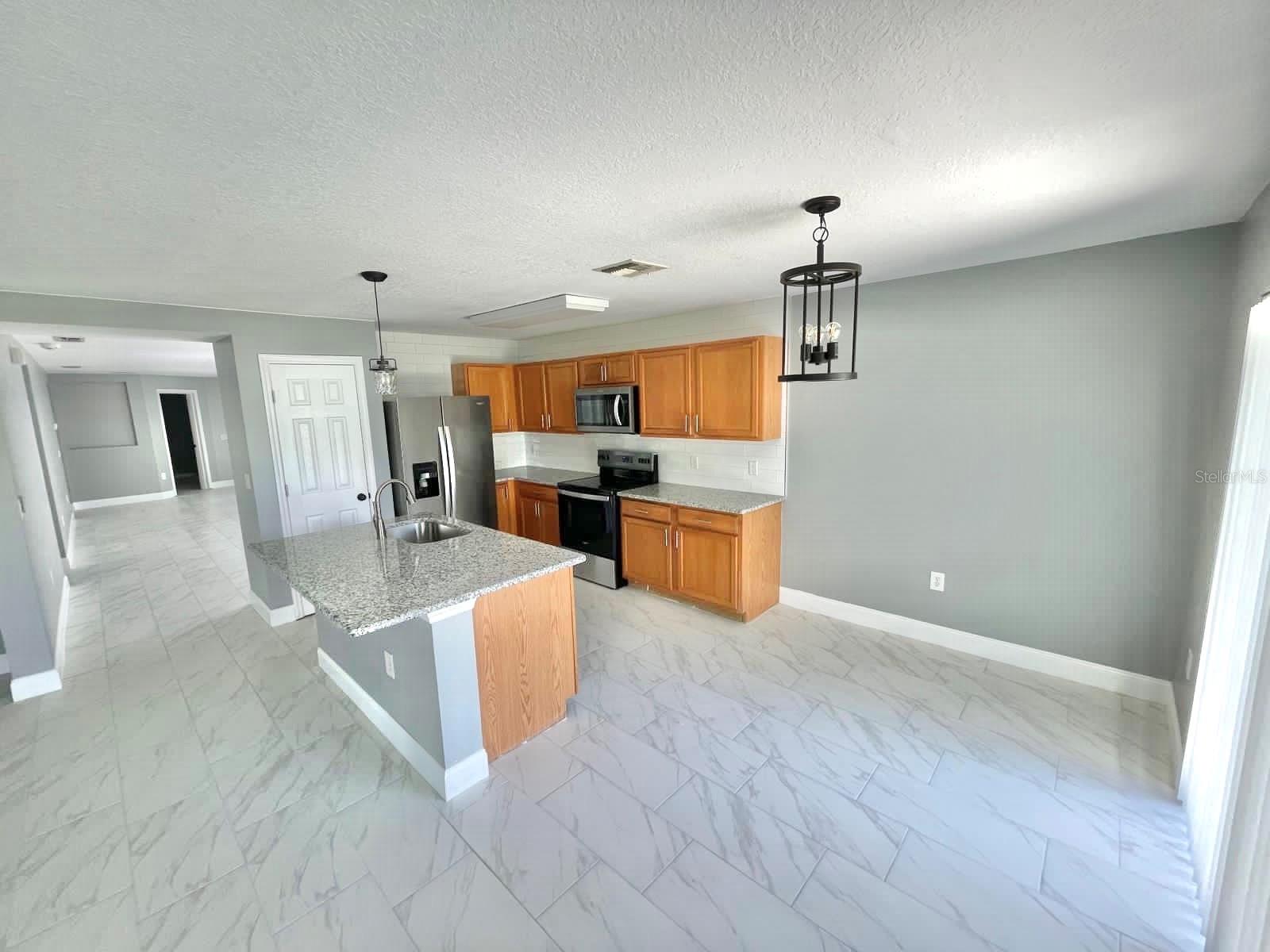 AUDUBON RESERVE - Residential Lease