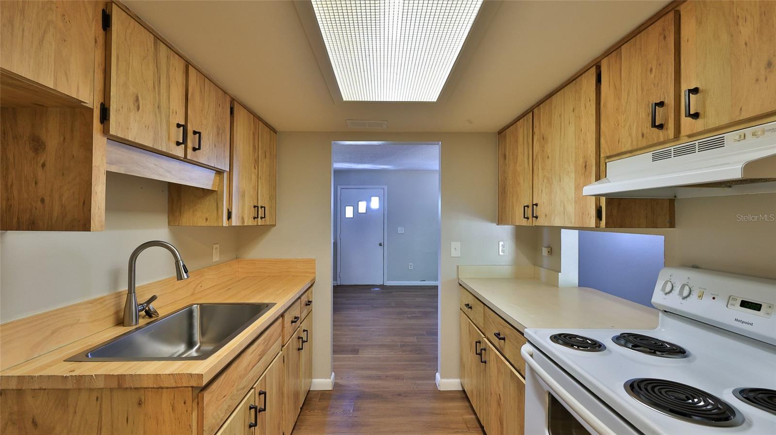 FLORIDA SHORES NO 1 - Commercial Sale