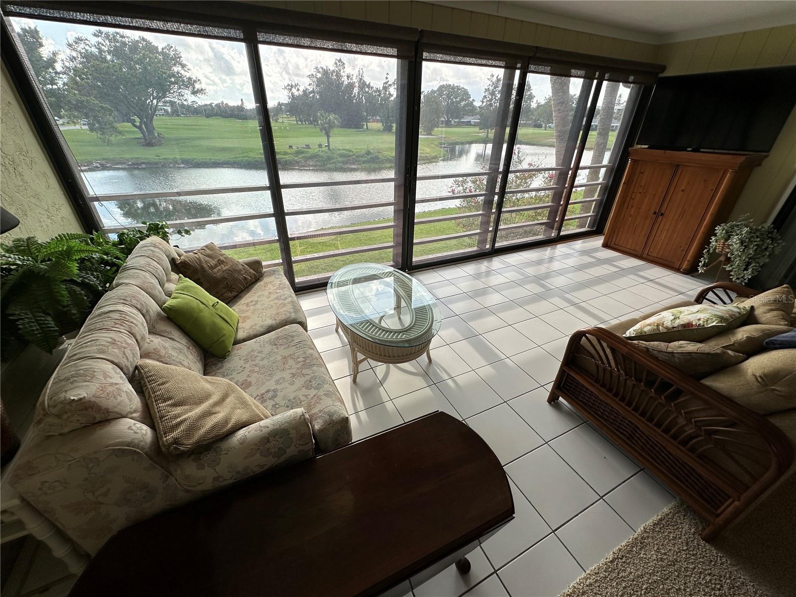 VALENCIA GARDEN III - Residential Lease