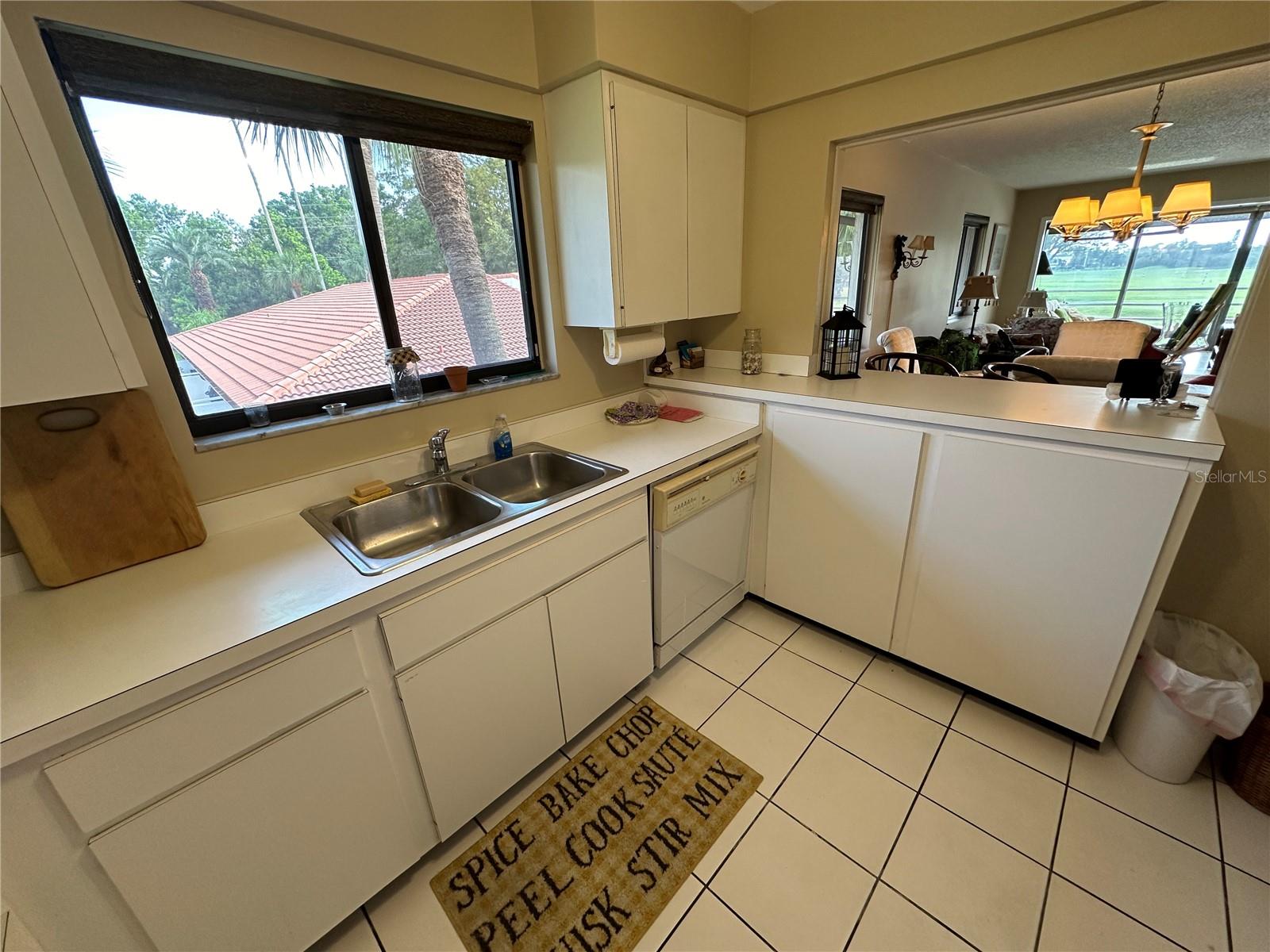 VALENCIA GARDEN III - Residential Lease