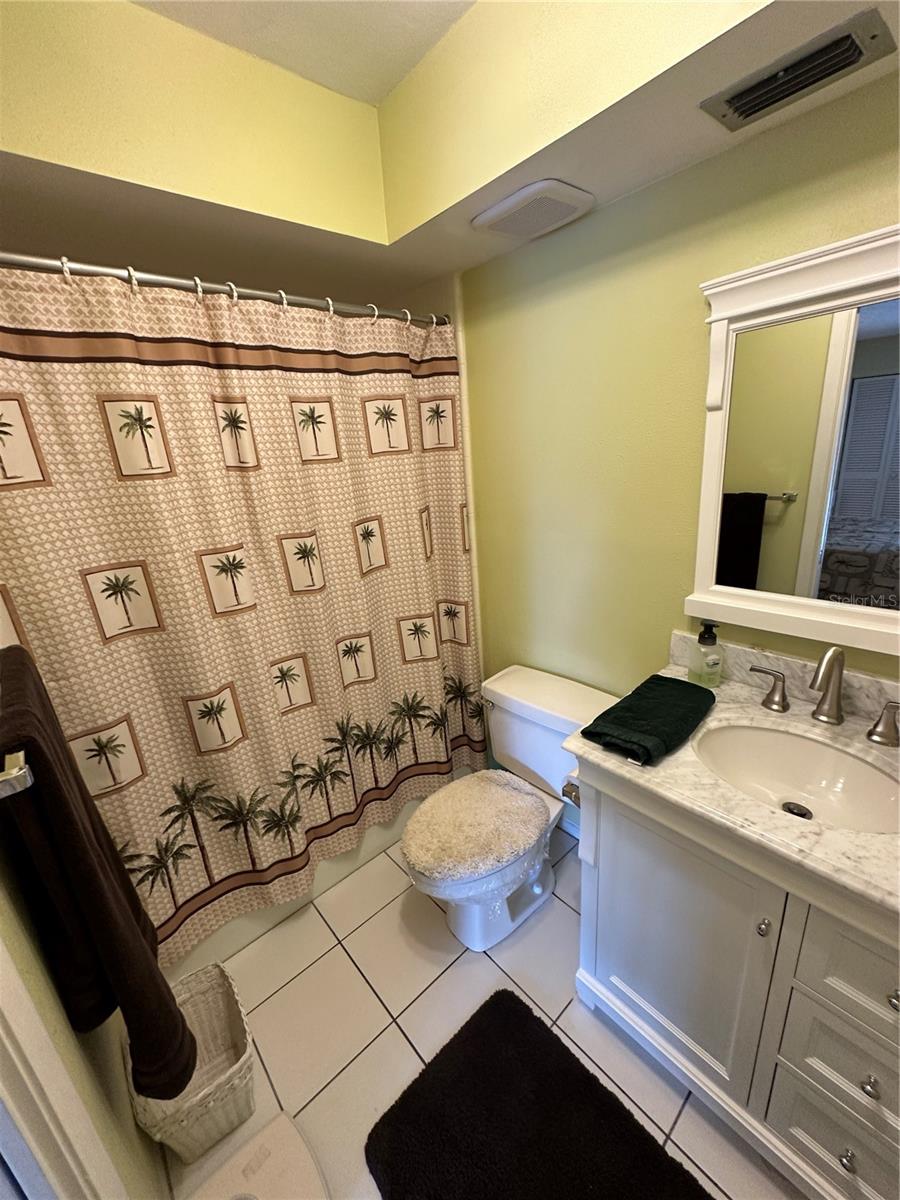 VALENCIA GARDEN III - Residential Lease