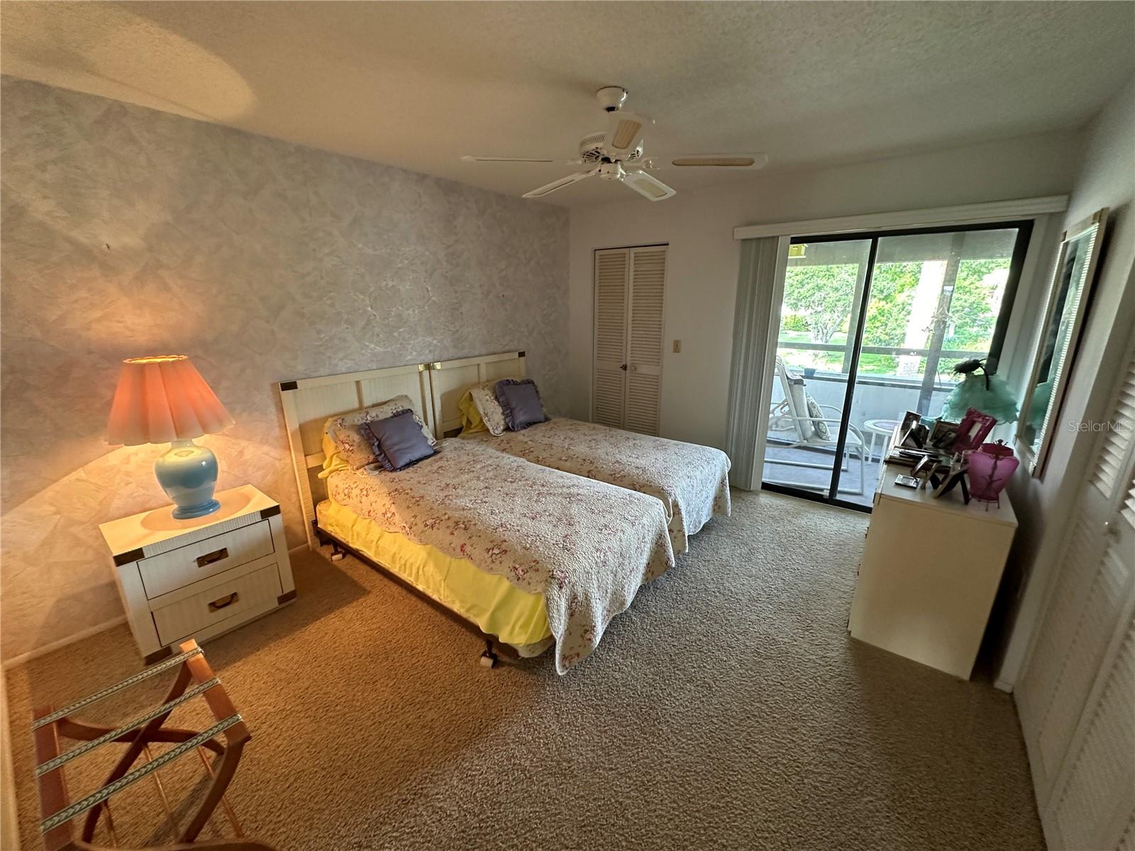 VALENCIA GARDEN III - Residential Lease