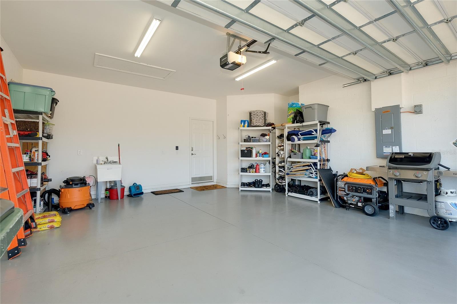 PRESERVE/WEST VLGS PH 1 - Residential