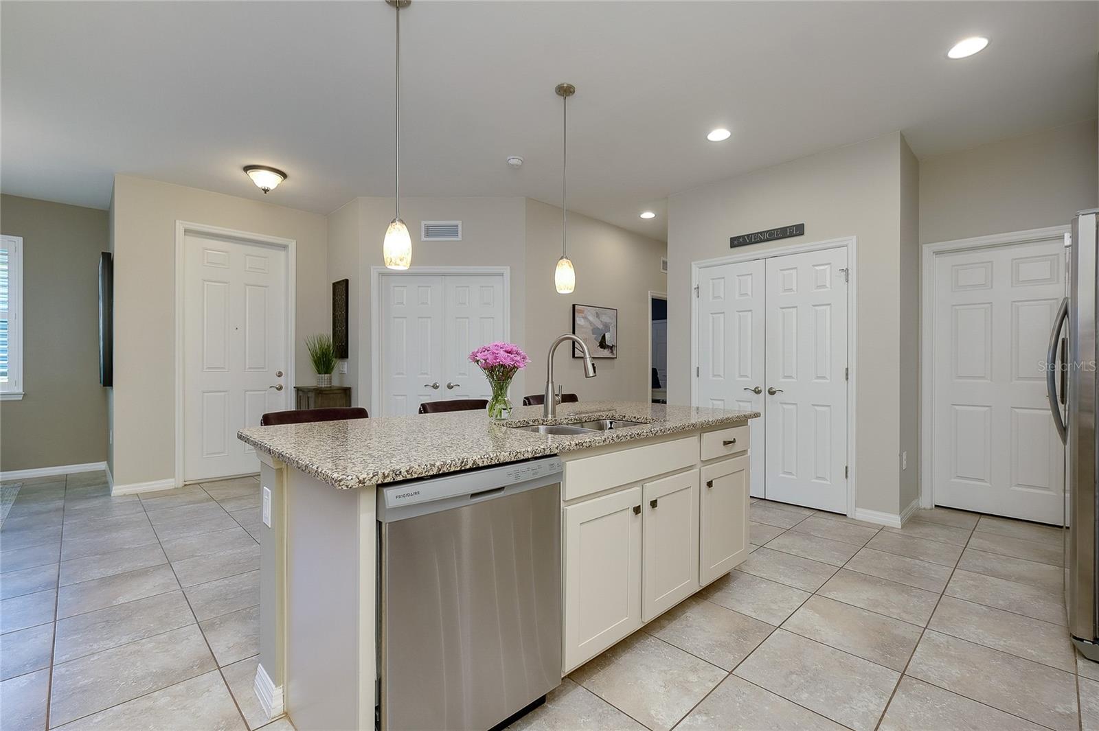 PRESERVE/WEST VLGS PH 1 - Residential