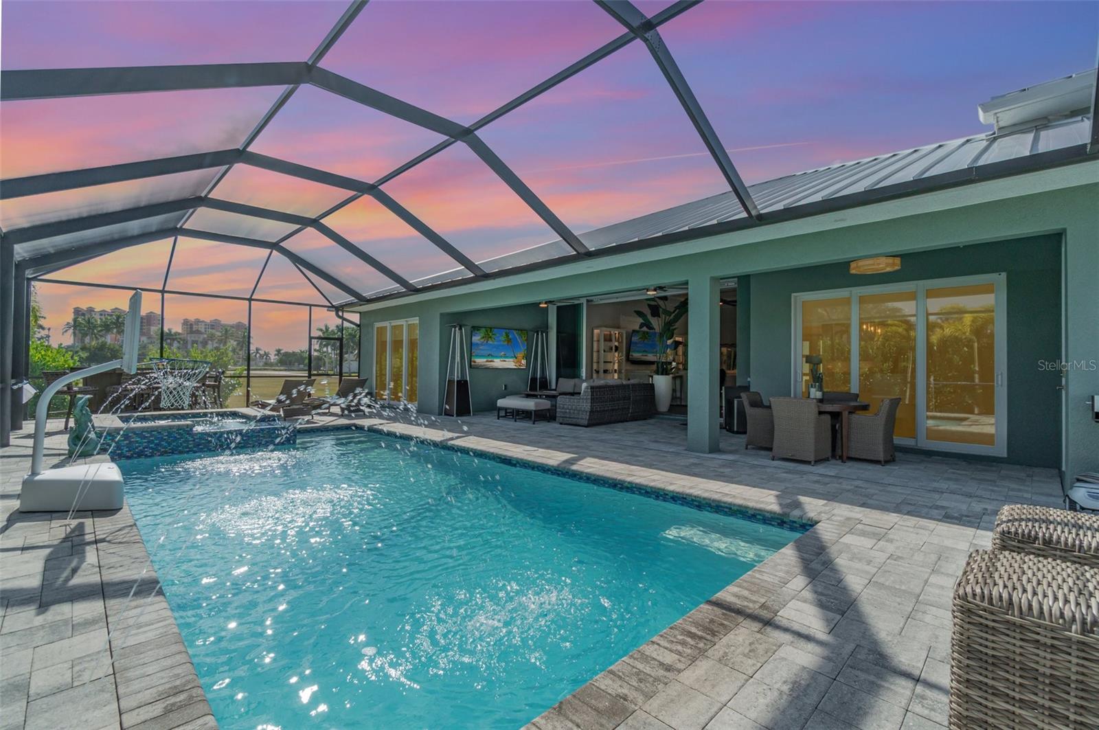 HARBOURSIDE ESTATES - Residential