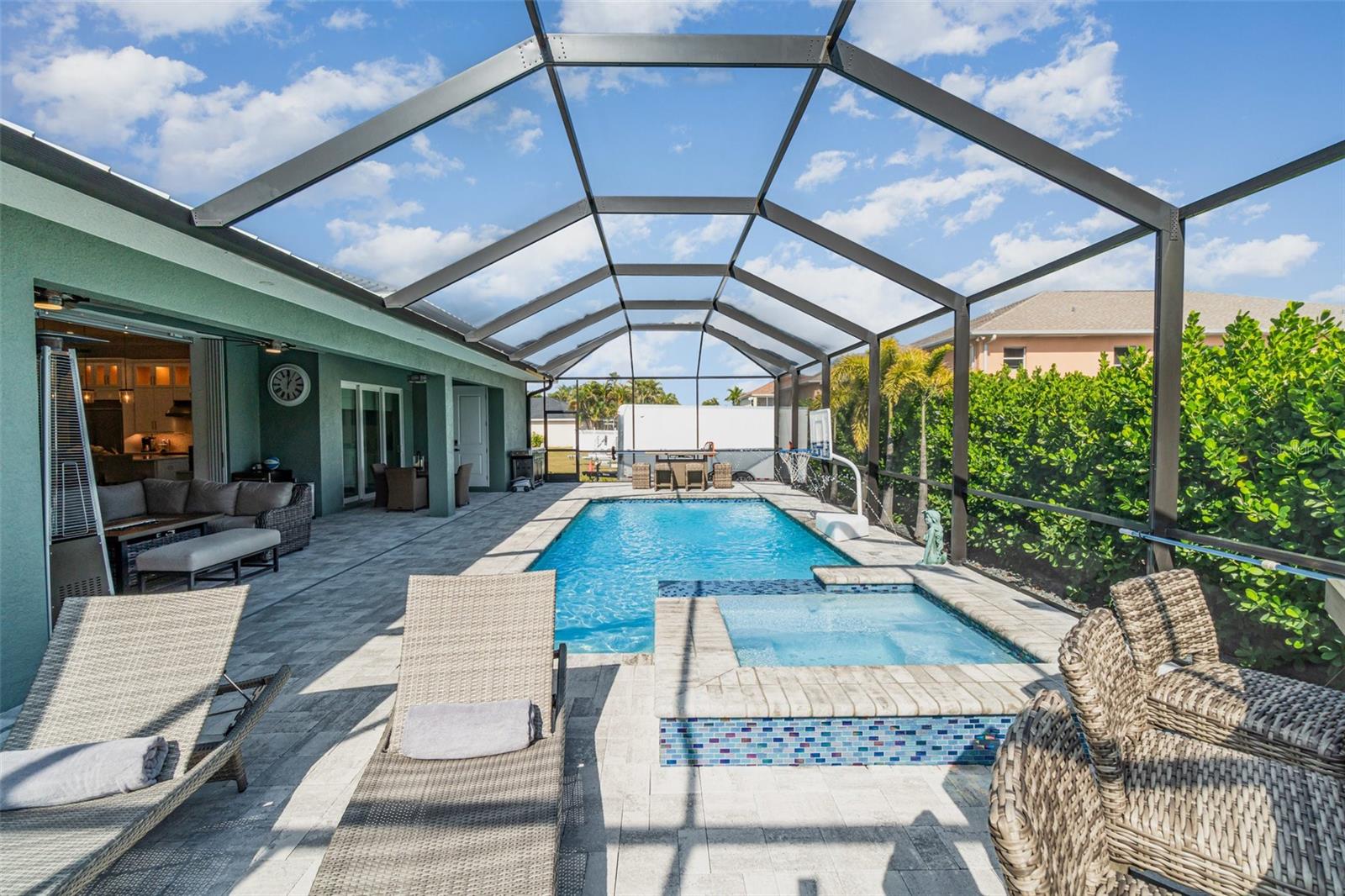 HARBOURSIDE ESTATES - Residential