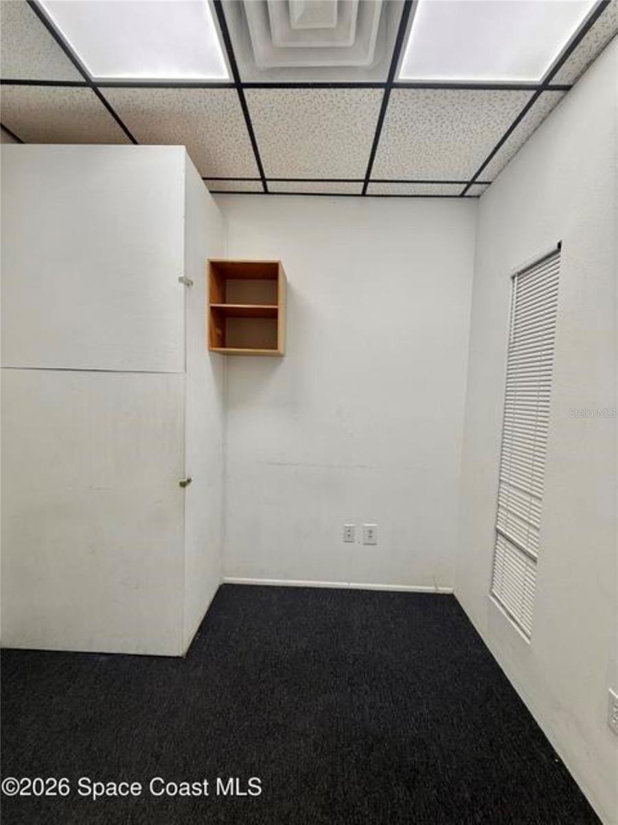 OF/PROFESSIONAL CENTER - Commercial Sale