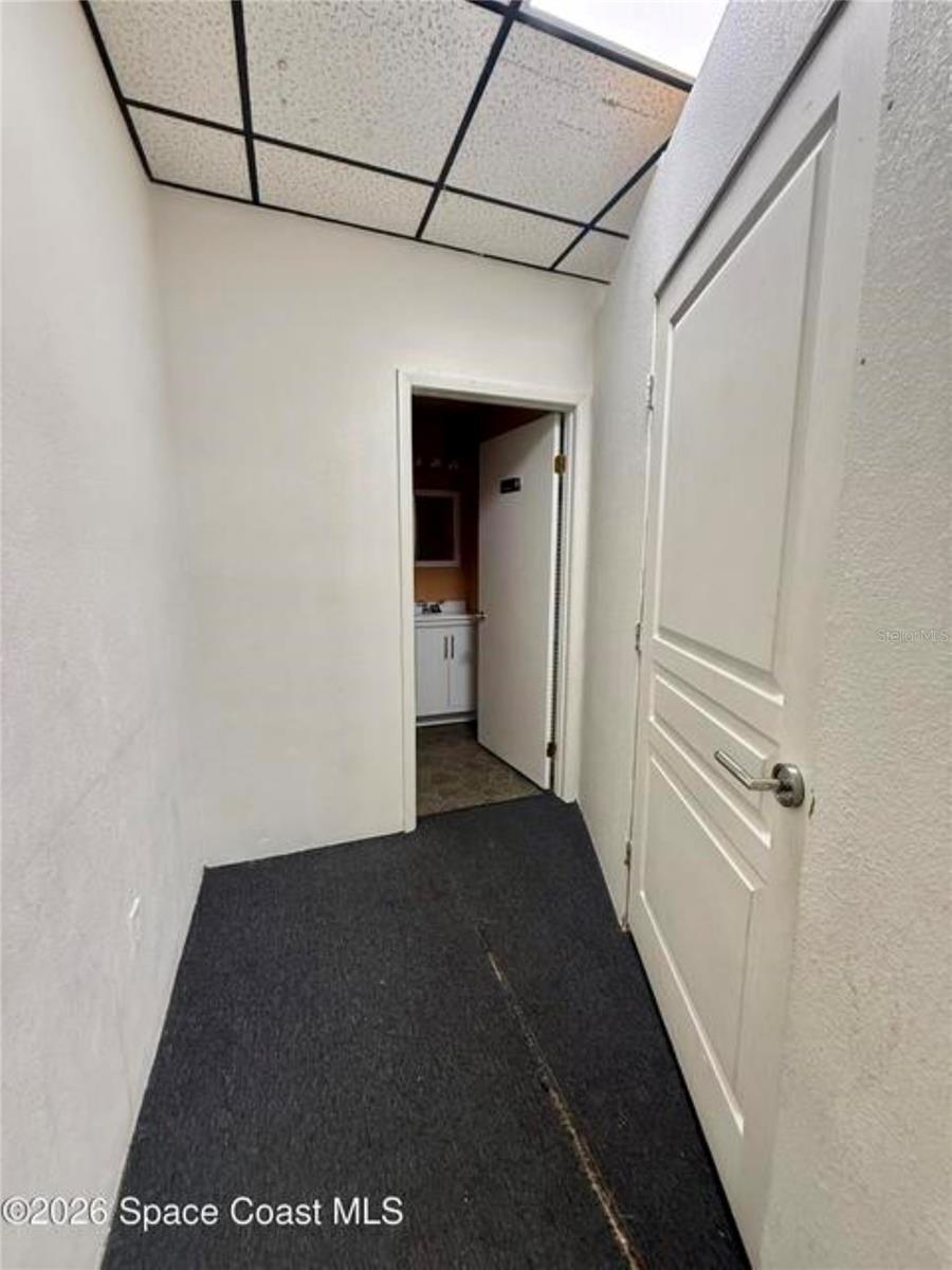 OF/PROFESSIONAL CENTER - Commercial Sale
