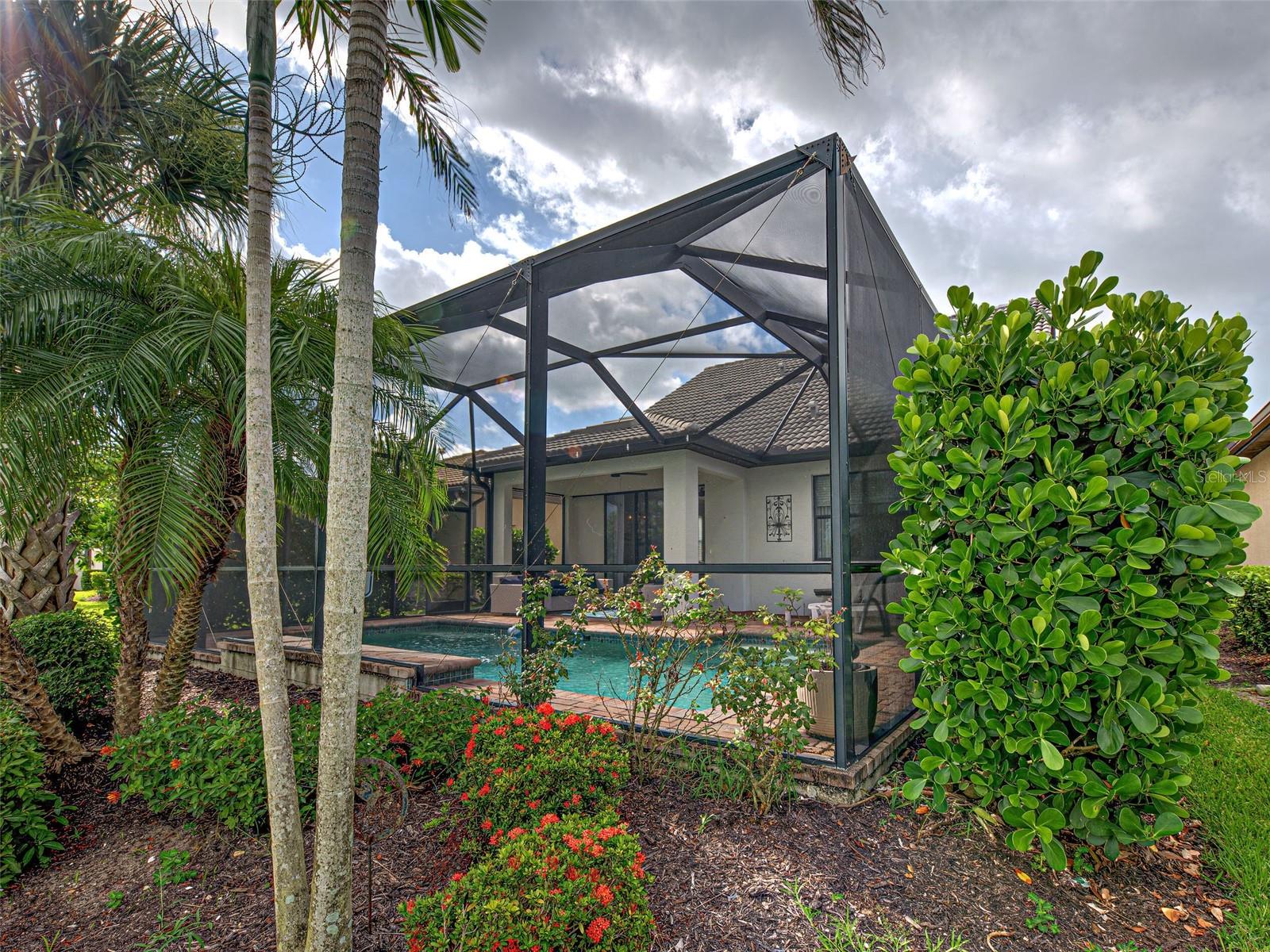 ISLANDWALK/THE WEST VLGS PH 4 - Residential