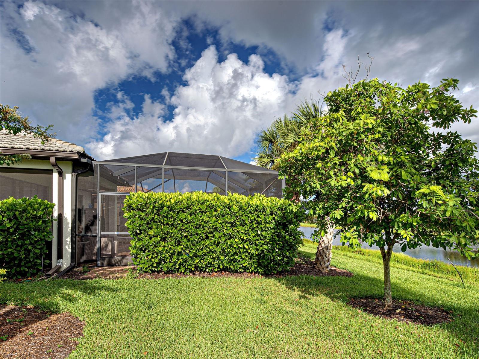 ISLANDWALK/THE WEST VLGS PH 4 - Residential