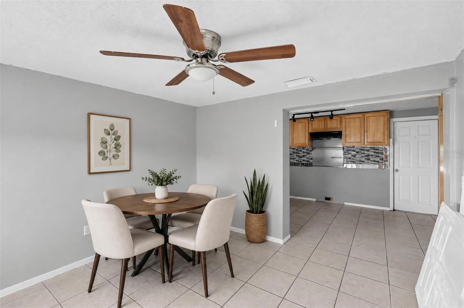 1300 MAYBURY DRIVE