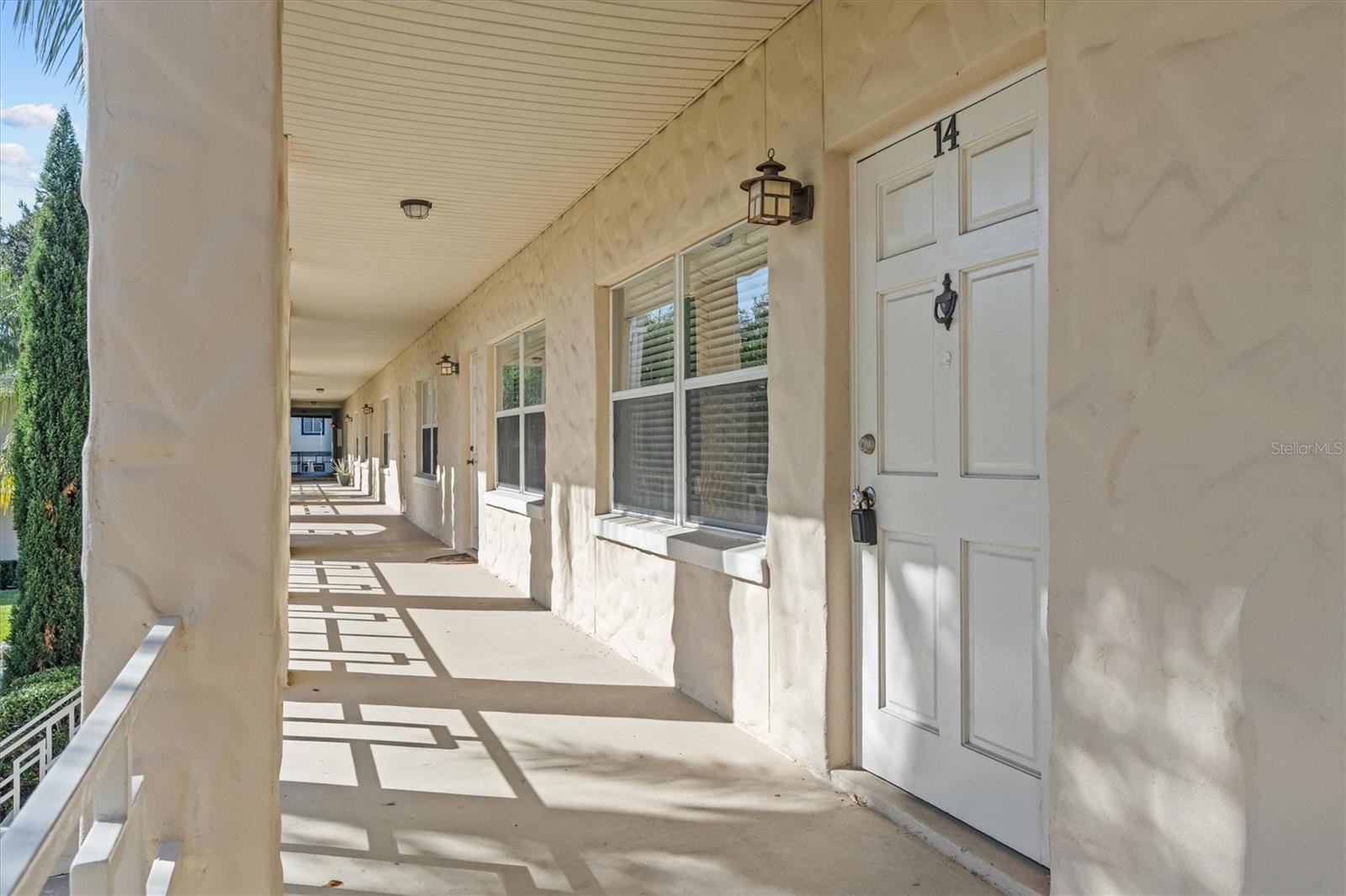 HAMPSHIRE/LK IVANHOE CONDO - Residential