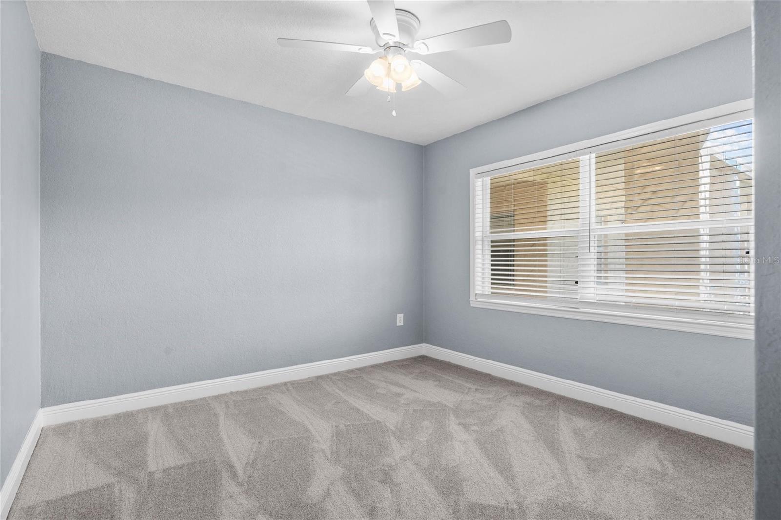 HAMPSHIRE/LK IVANHOE CONDO - Residential