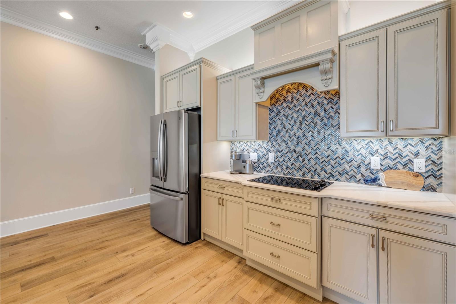 423 S ATLANTIC AVENUE 301