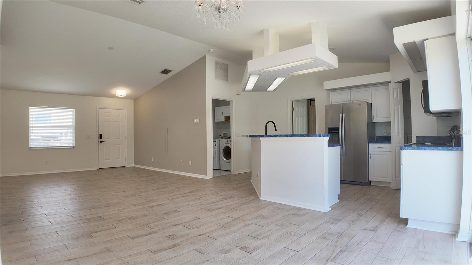 4915 BARCELONA AVENUE