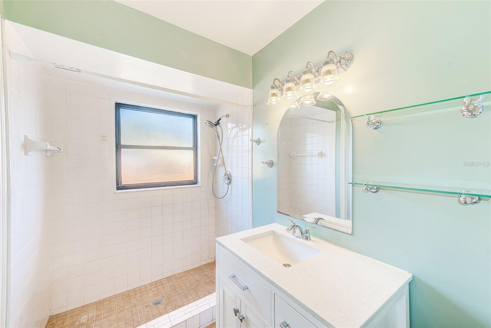 FLORAL VILLA PARK 2ND SEC - Residential Lease