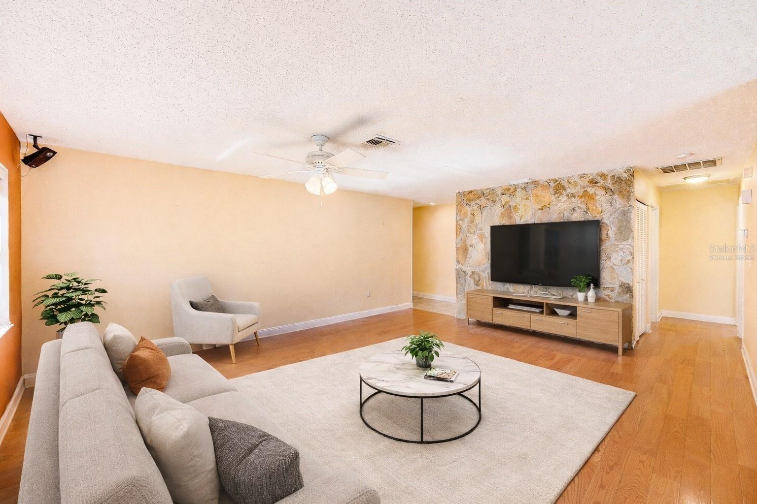 FLORAL VILLA PARK 2ND SEC - Residential Lease