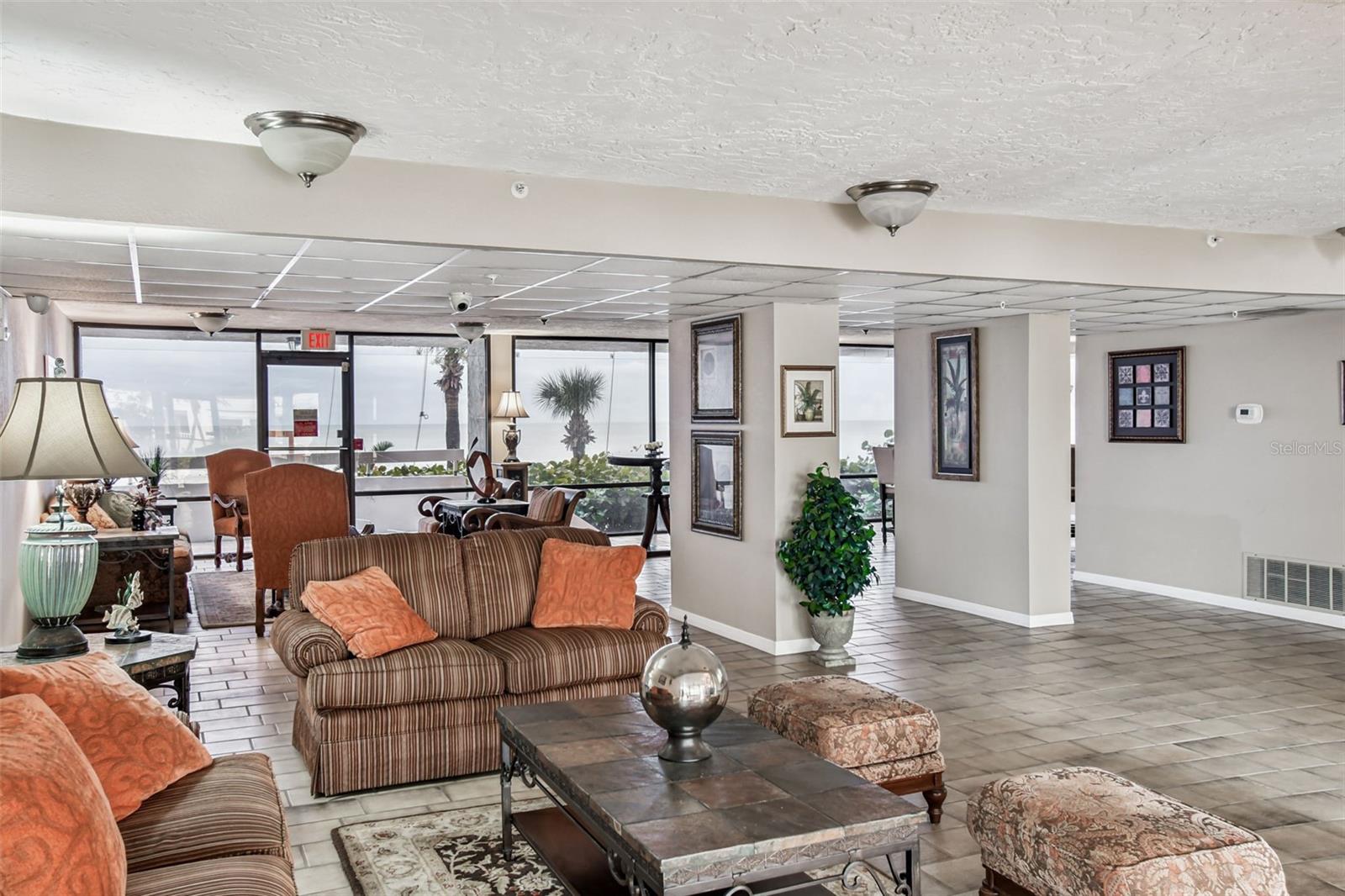 REDINGTON TOWERS 3 CONDO - Residential