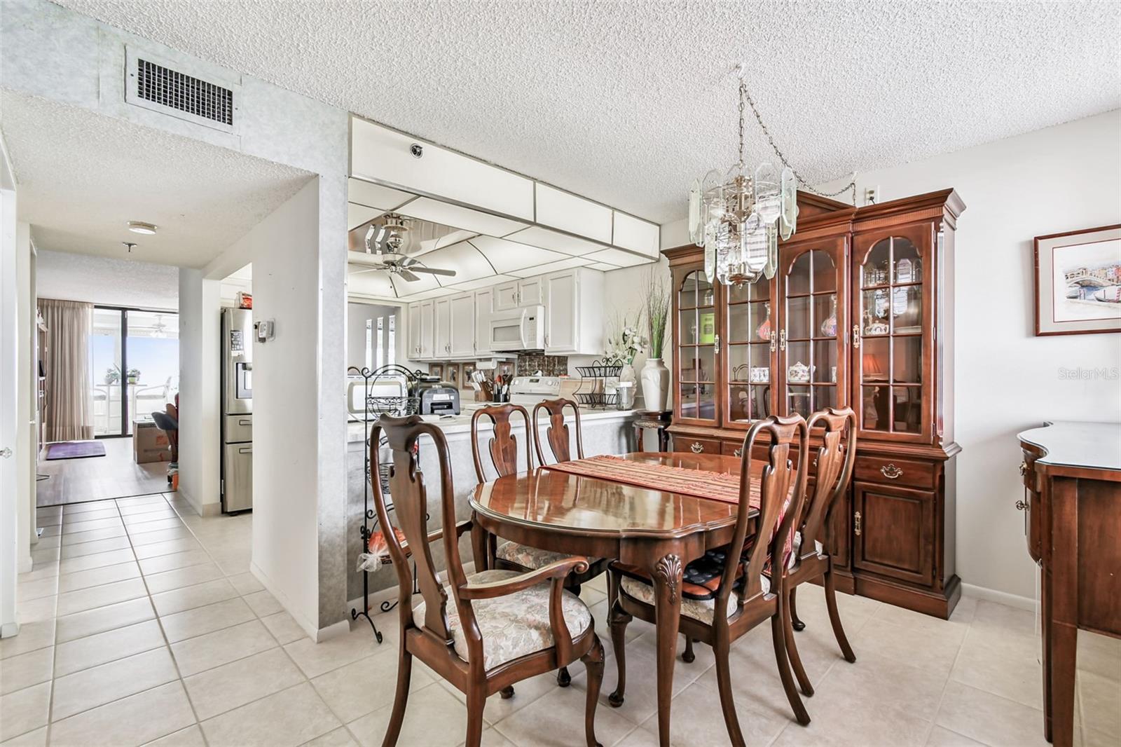 REDINGTON TOWERS 3 CONDO - Residential