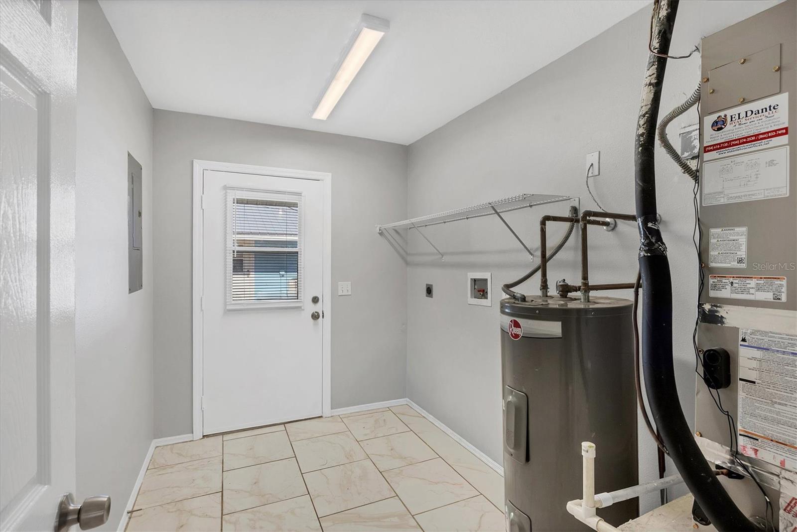 LOT B HABITAT OAKS SUB - Residential