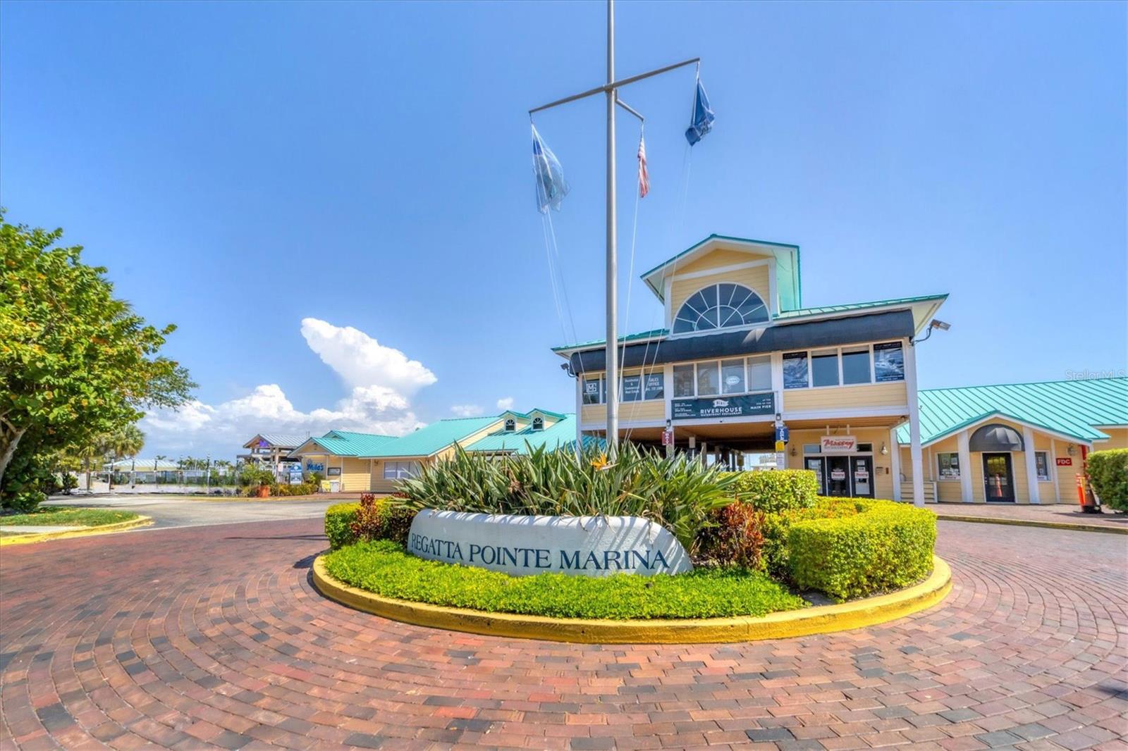 LOT B HABITAT OAKS SUB - Residential