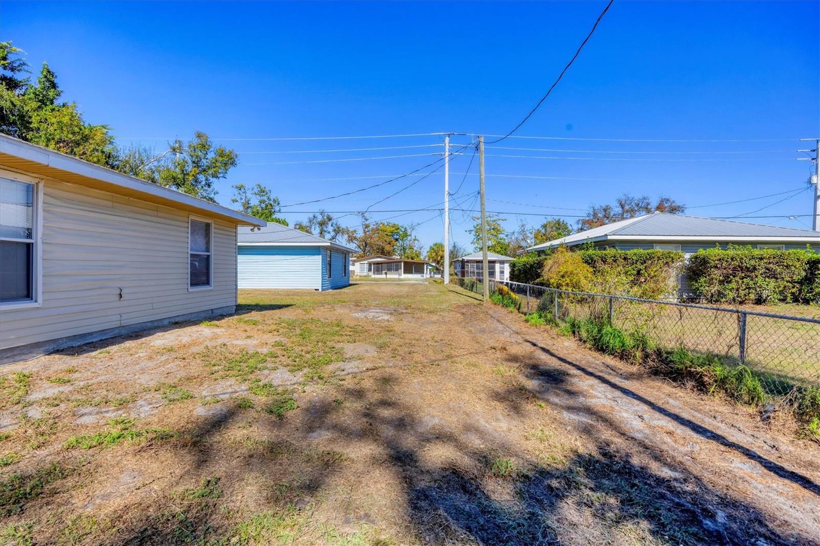 LOT B HABITAT OAKS SUB - Residential