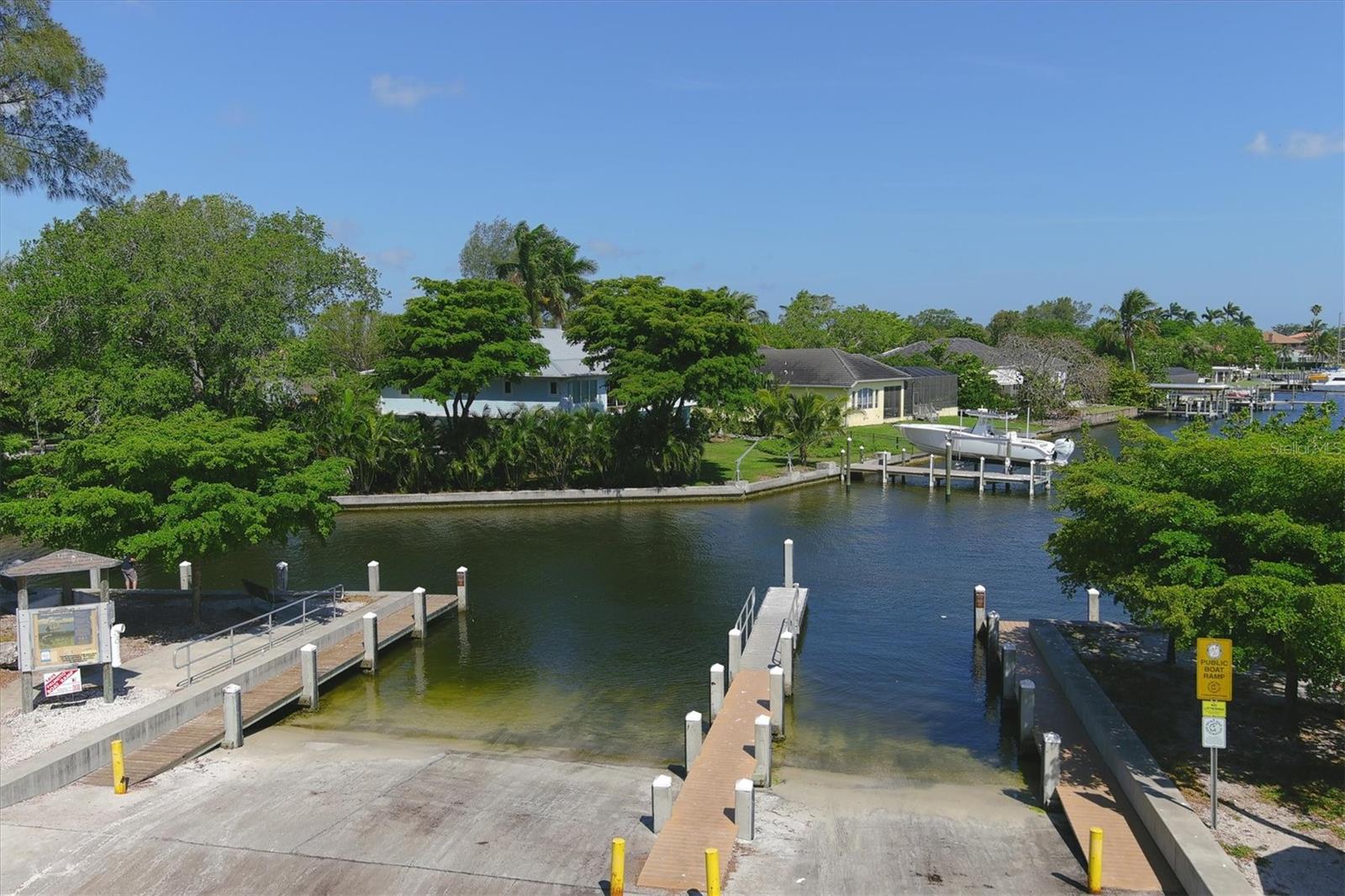 LOT B HABITAT OAKS SUB - Residential