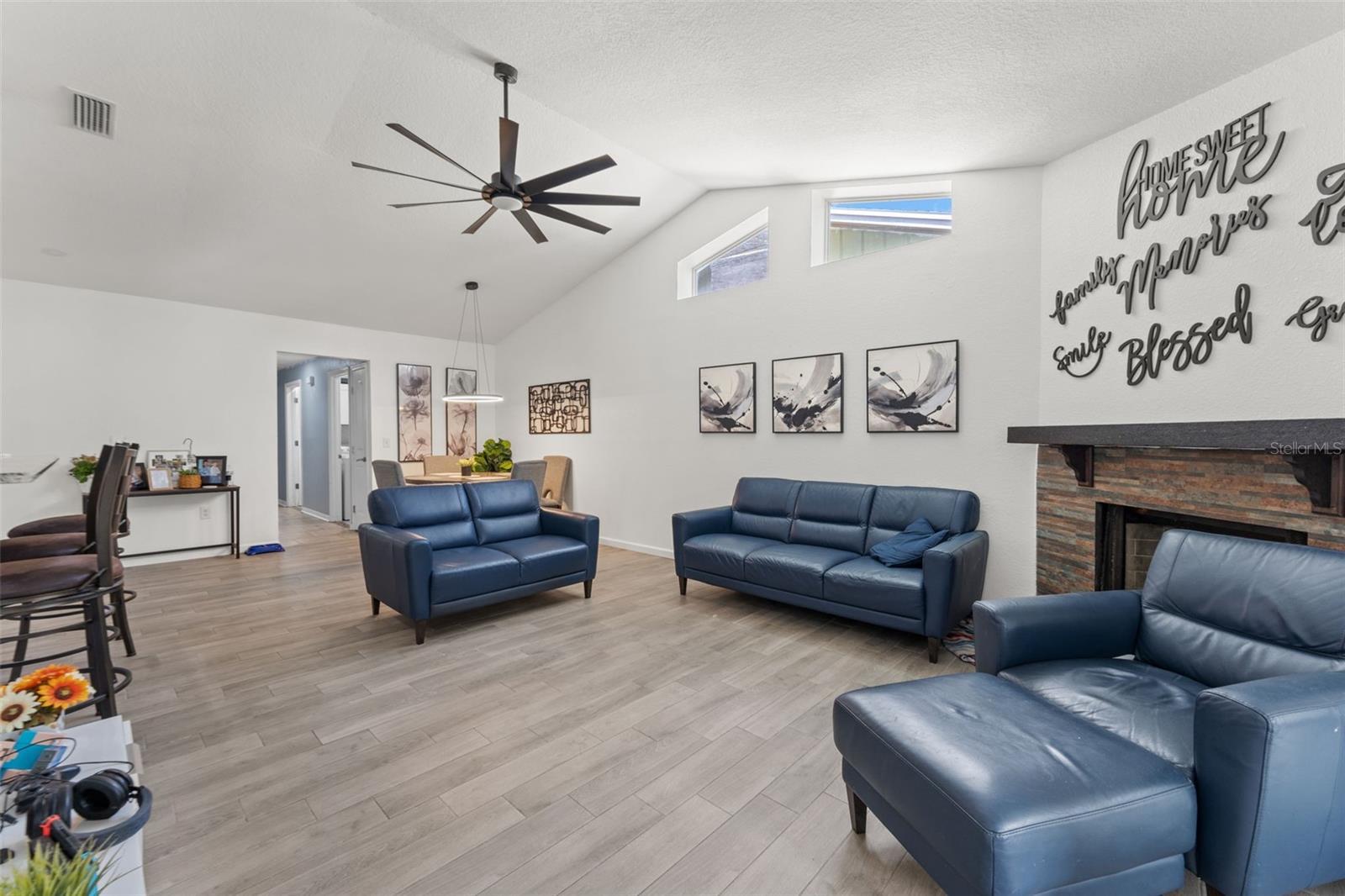 1414 BRAMBLEWOOD DRIVE
