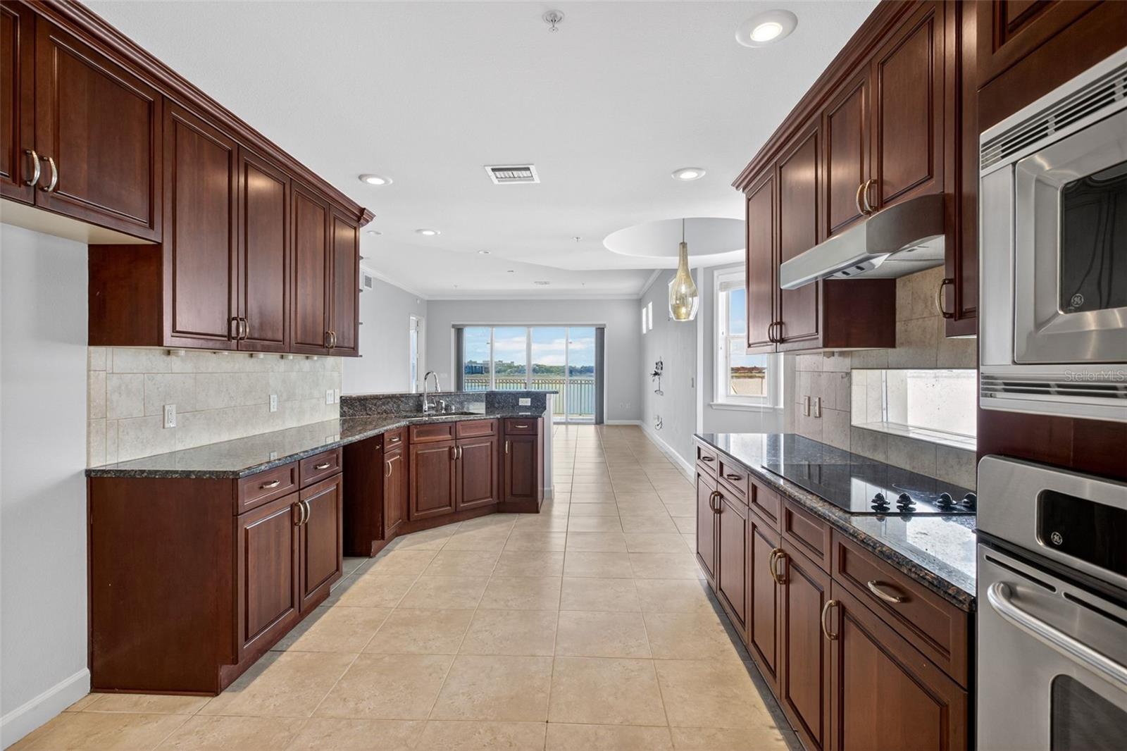 VIZCAYA HEIGHTS CONDO 7 - Residential