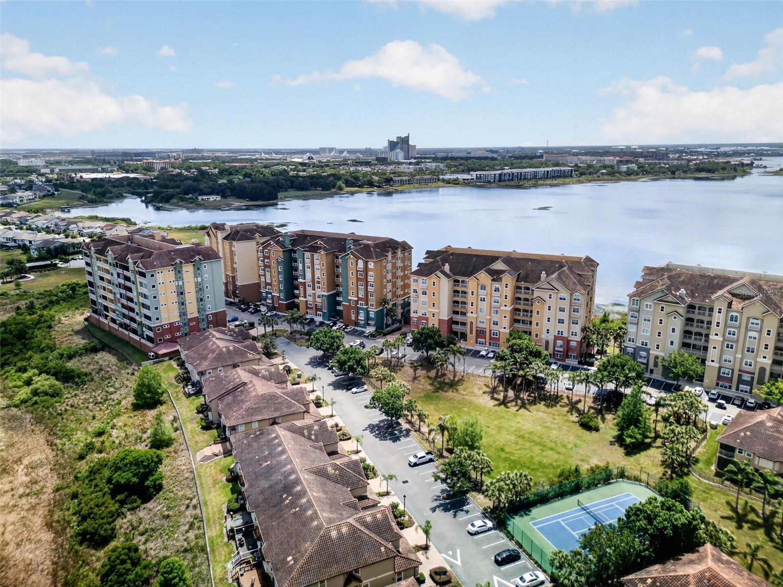 VIZCAYA HEIGHTS CONDO 7 - Residential