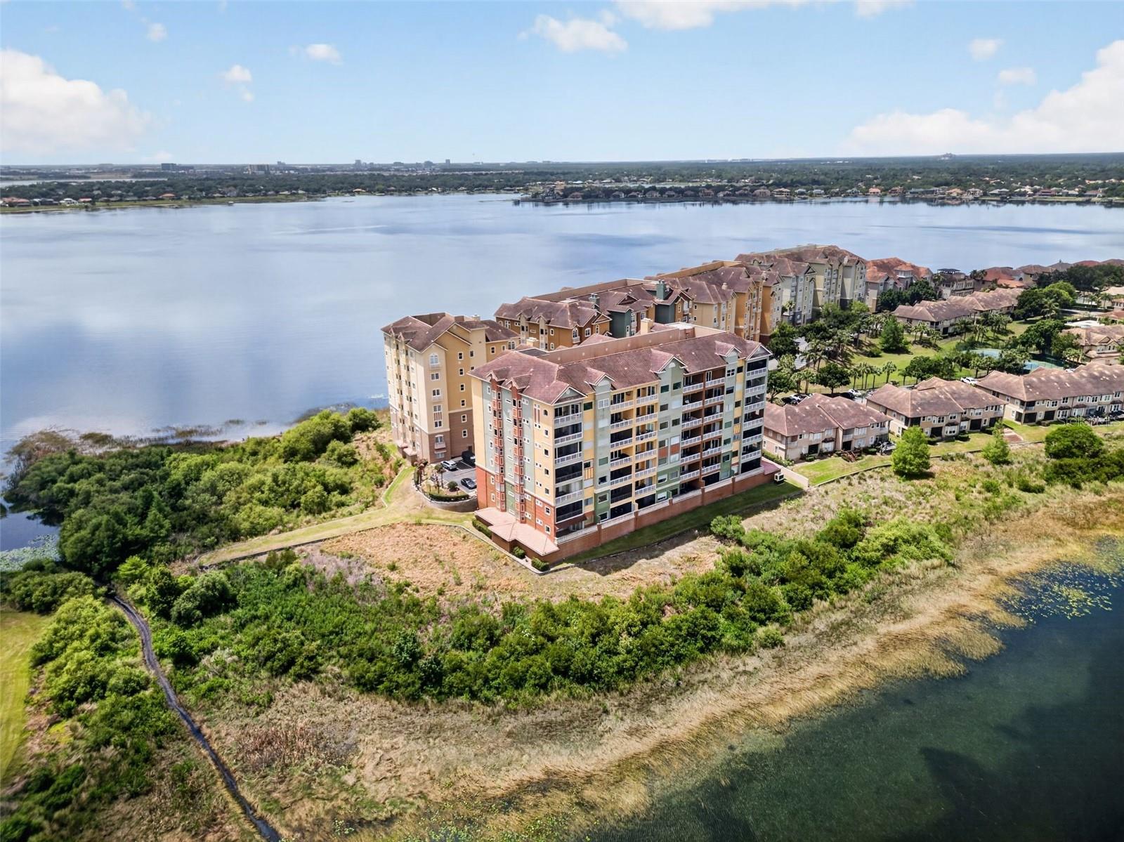 VIZCAYA HEIGHTS CONDO 7 - Residential