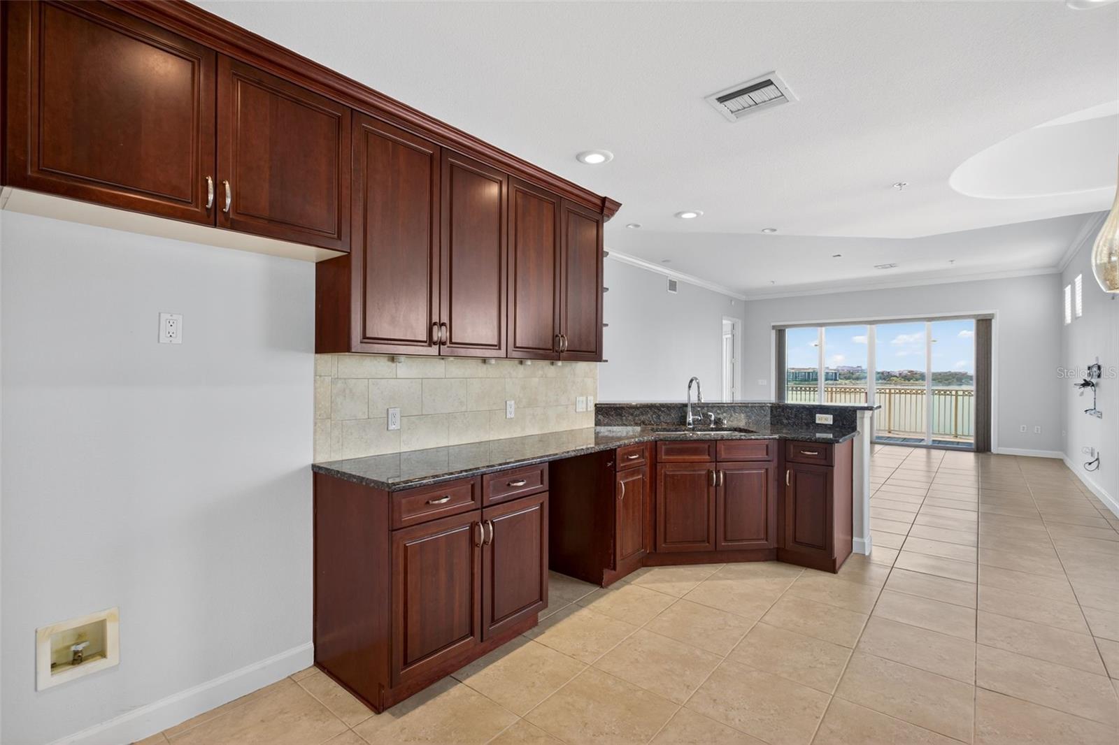 VIZCAYA HEIGHTS CONDO 7 - Residential