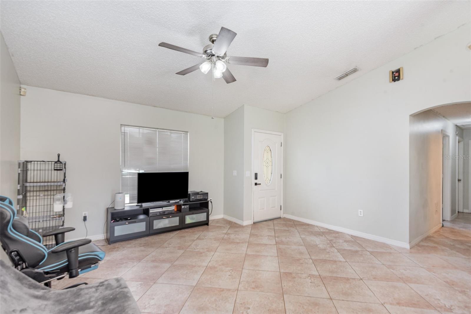 1854 N NORMANDY BOULEVARD