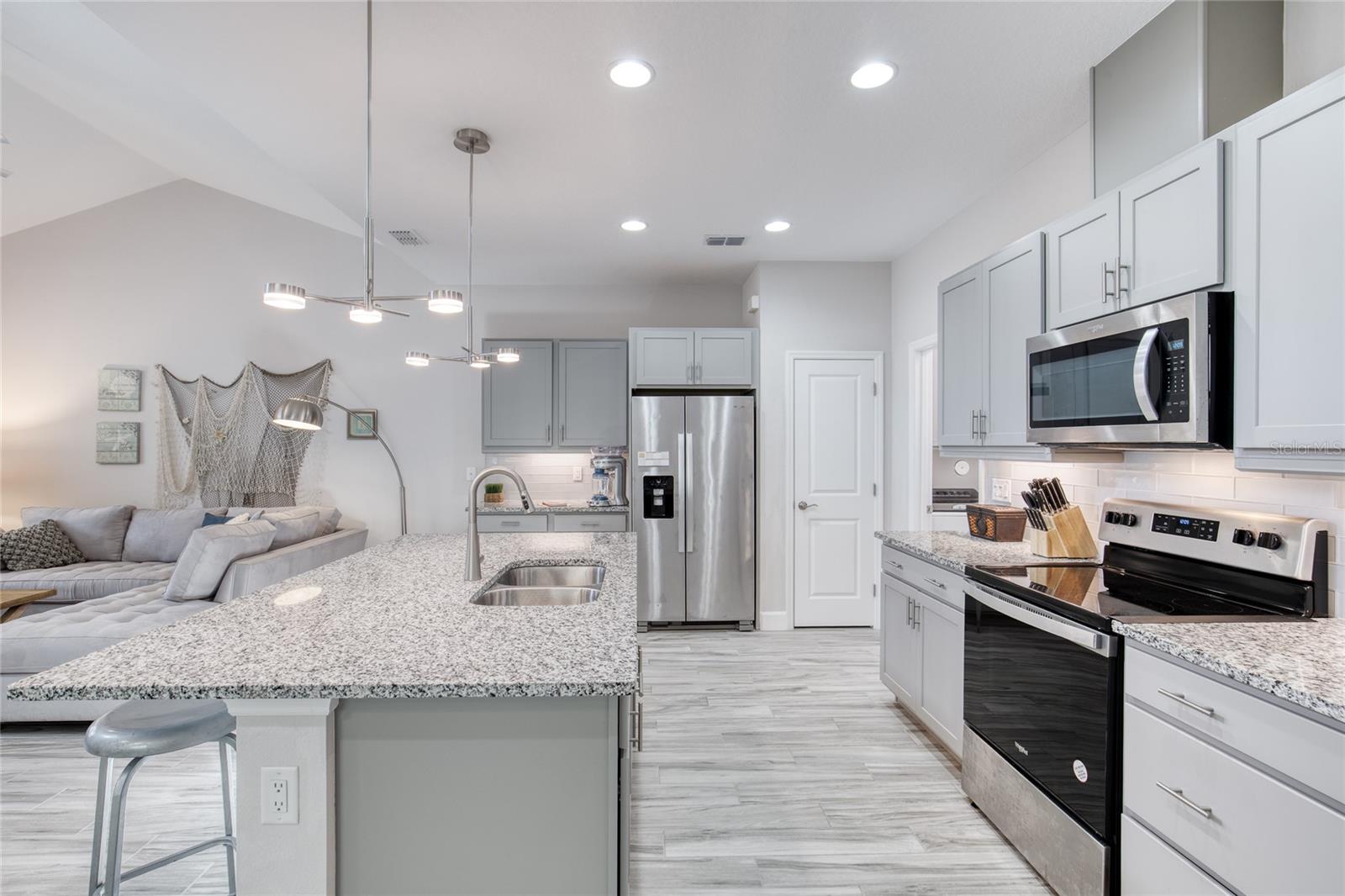 LATITUDE/DAYTONA BEACH PH 5 - Residential