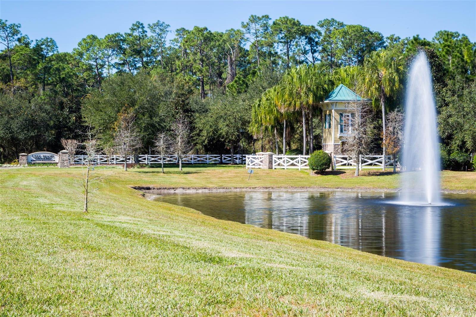 LAKE REAMS TOWNHOMES - Residential