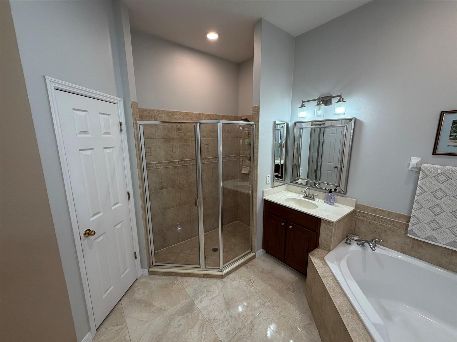 AVERY PARK - Residential