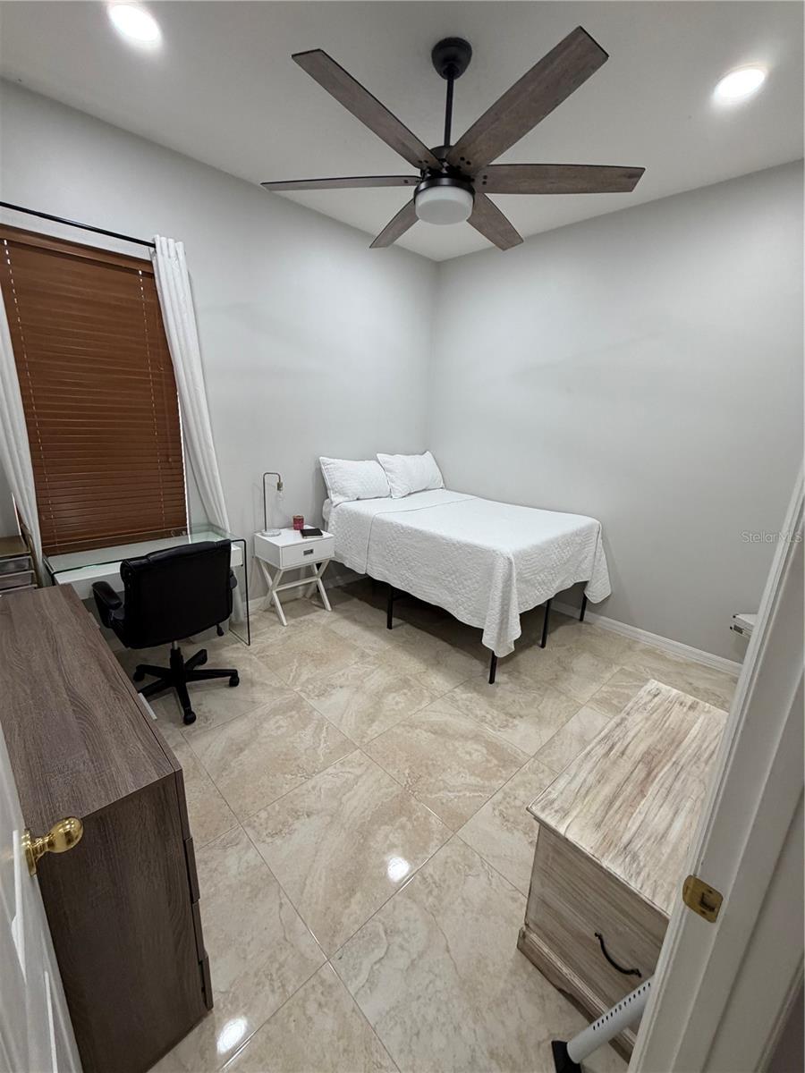 AVERY PARK - Residential