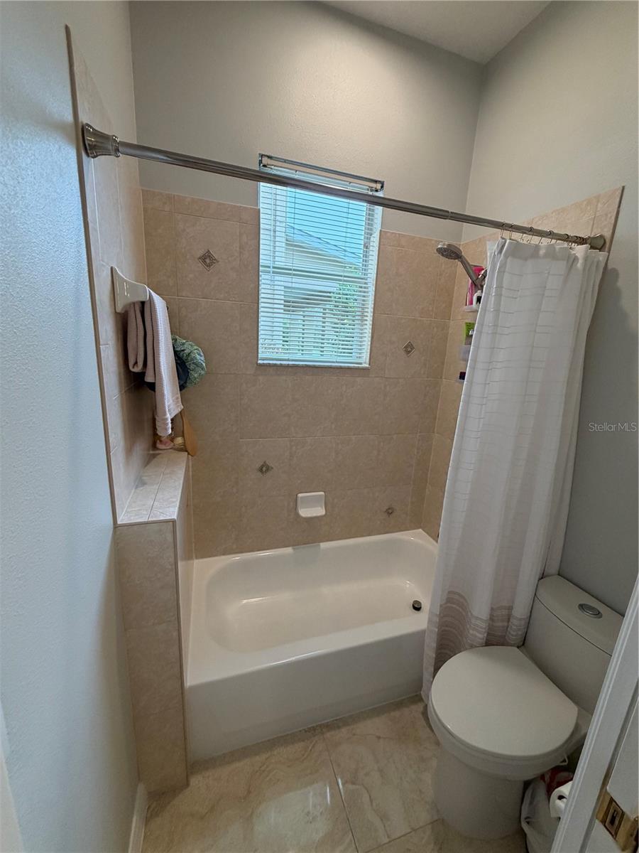 AVERY PARK - Residential