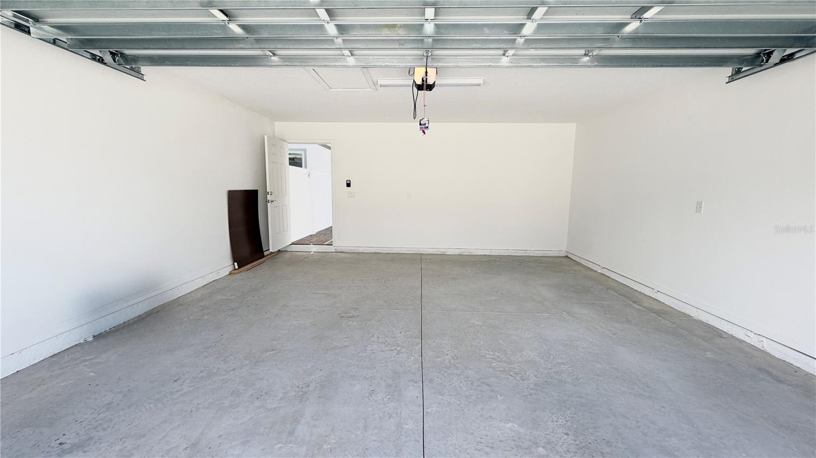 PARKSIDE TRAILS - Residential Lease