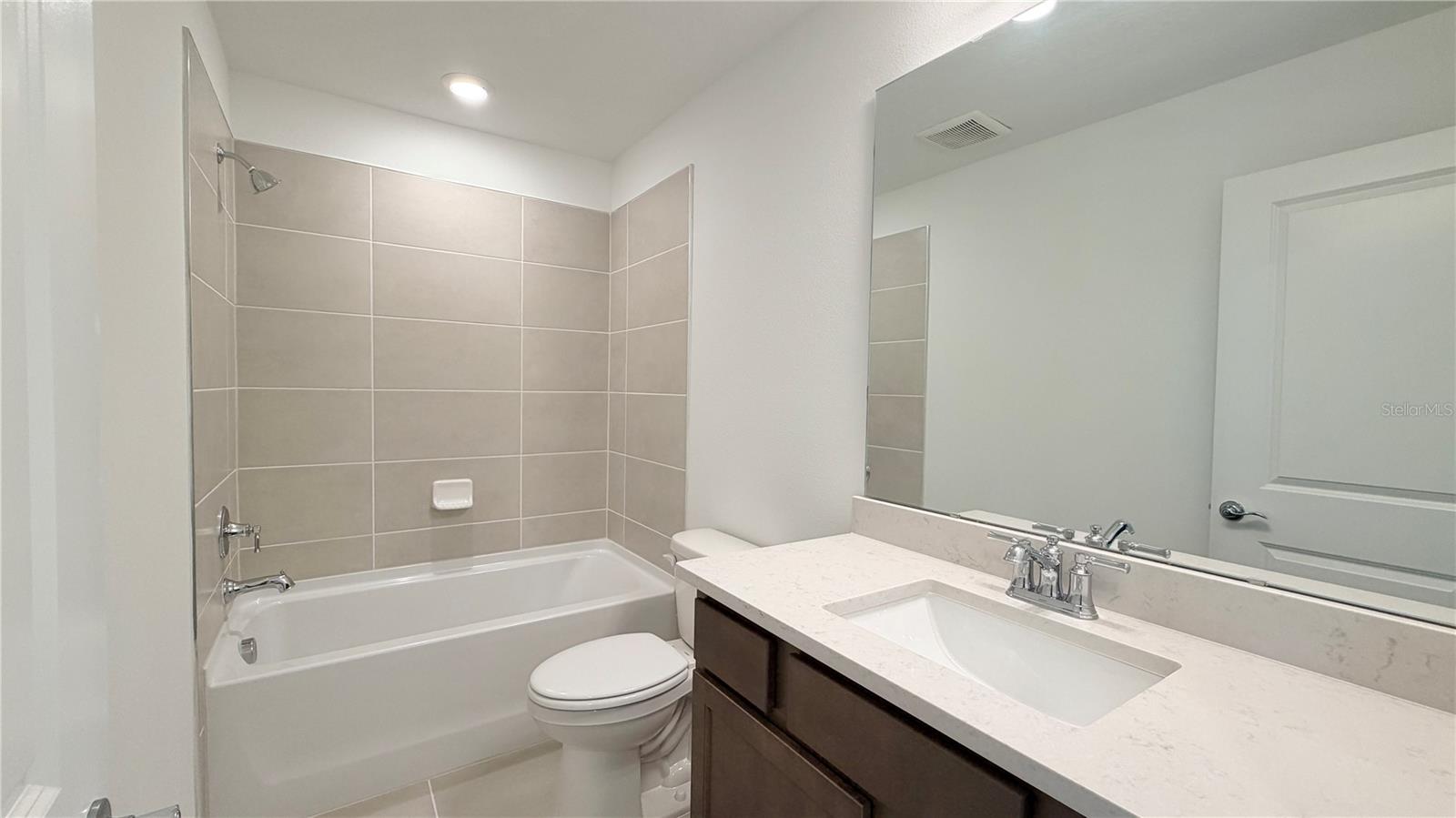 PARKSIDE TRAILS - Residential Lease