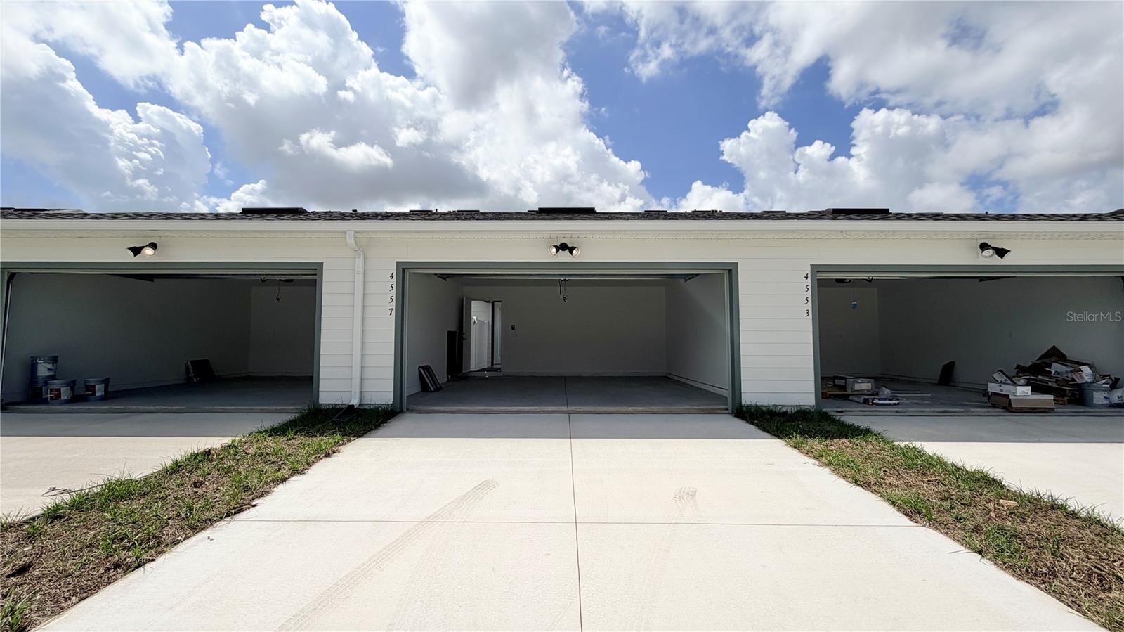 PARKSIDE TRAILS - Residential Lease