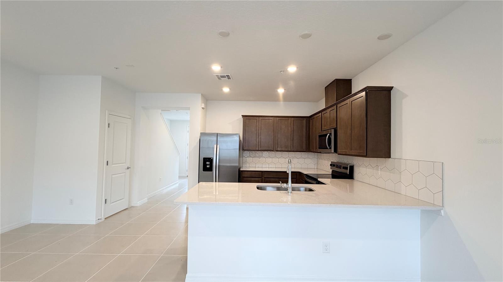 PARKSIDE TRAILS - Residential Lease