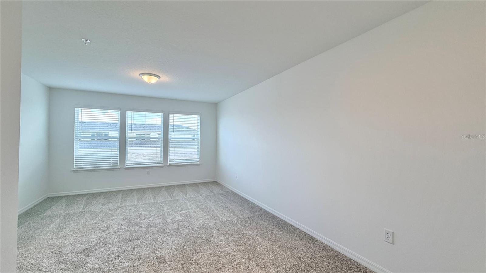 PARKSIDE TRAILS - Residential Lease