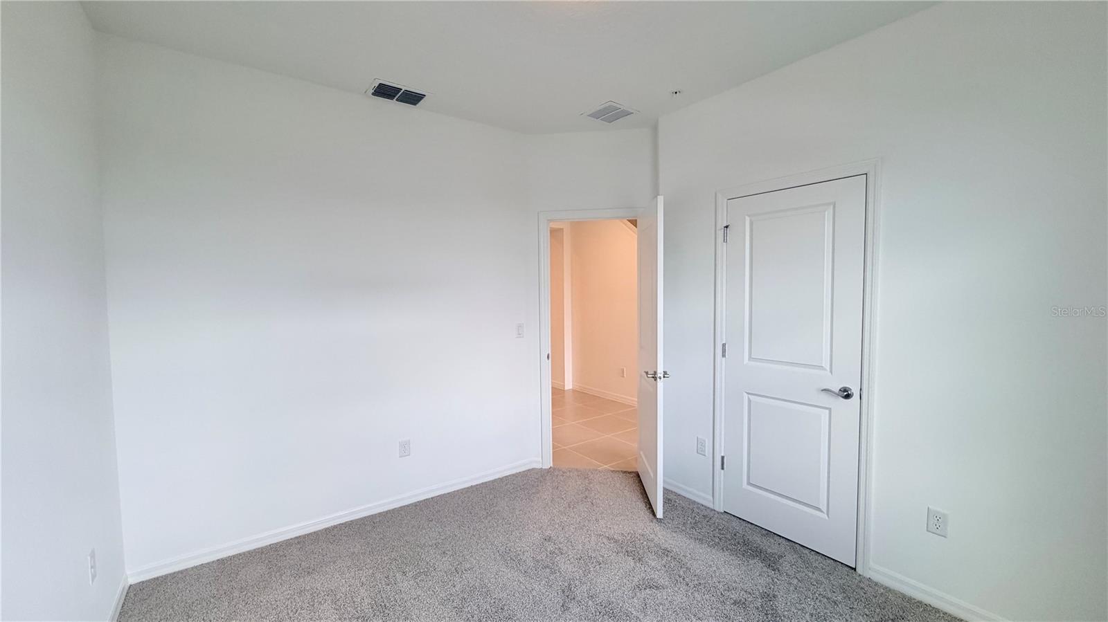 PARKSIDE TRAILS - Residential Lease