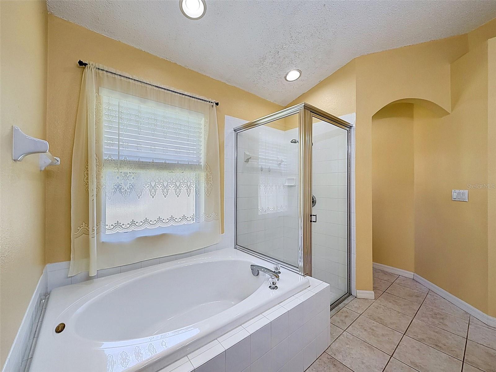 KEY VISTA PH 2 - Residential