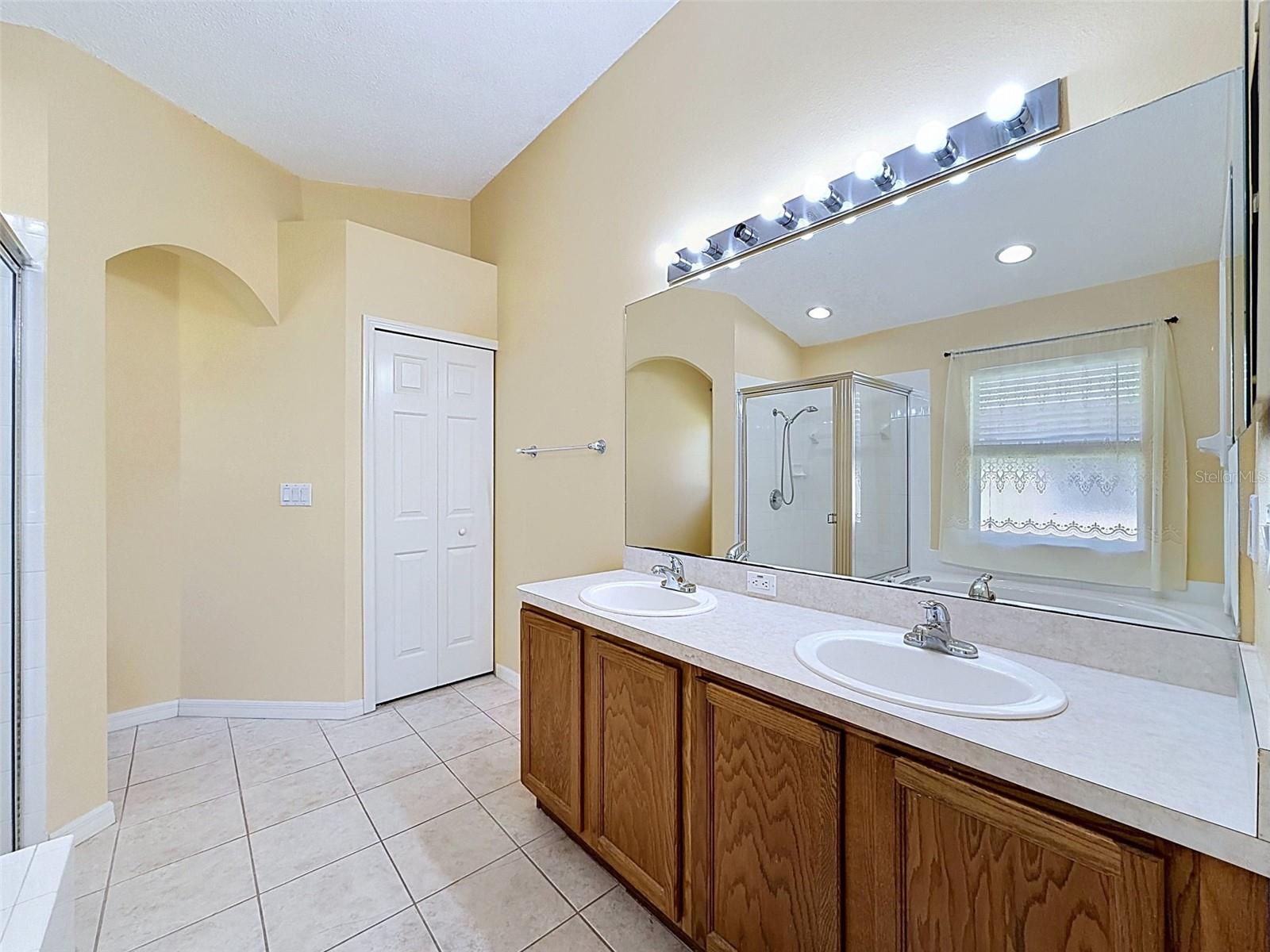 KEY VISTA PH 2 - Residential