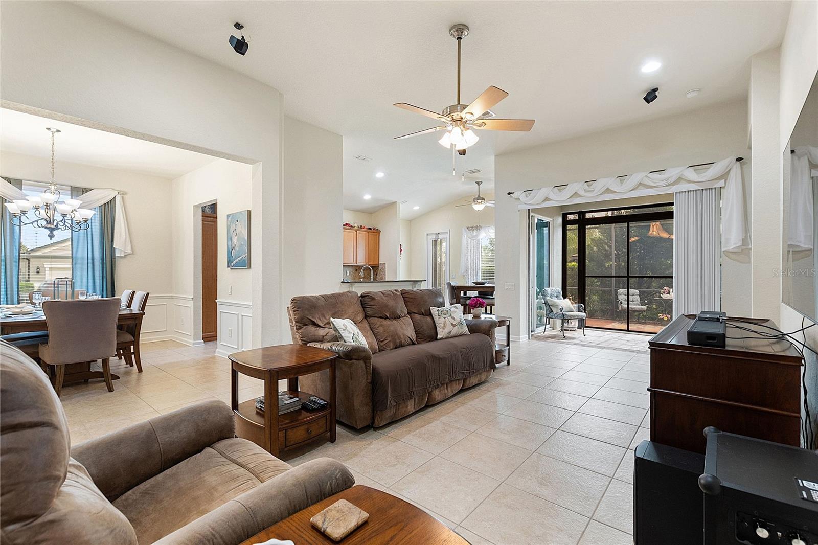 DEL WEBB ORLANDO RIDGEWOOD LAKES VILLAGES 3B & 3C - Residential